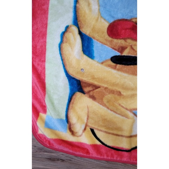 Disney Mickey Mouse Pluto Plush Throw Blanket - Picture 4 of 4